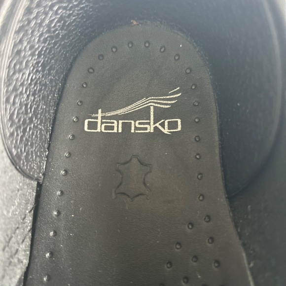 Dansko Black Patent Leather Clogs size EUR 38, US 7.5 - Picture 7 of 16